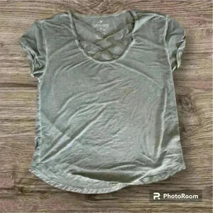American Eagle Tee Size XS Green